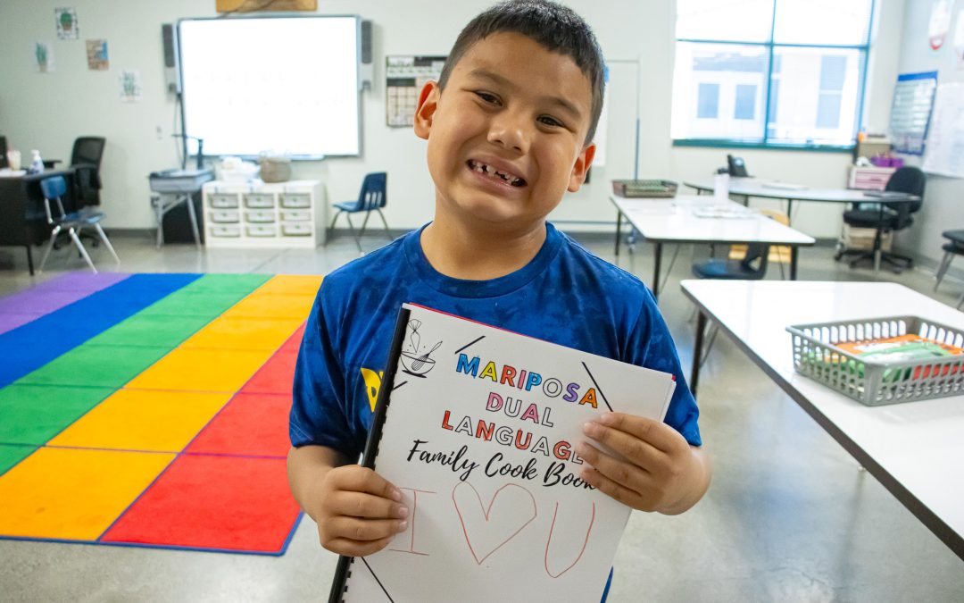 Flavors of Mariposa Dual Language: A Multicultural Cookbook Celebration